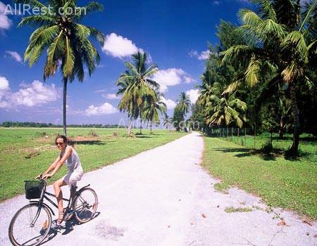 Equator Village 13